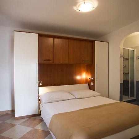 Apartments Gudelj Trogir Eksteriør bilde