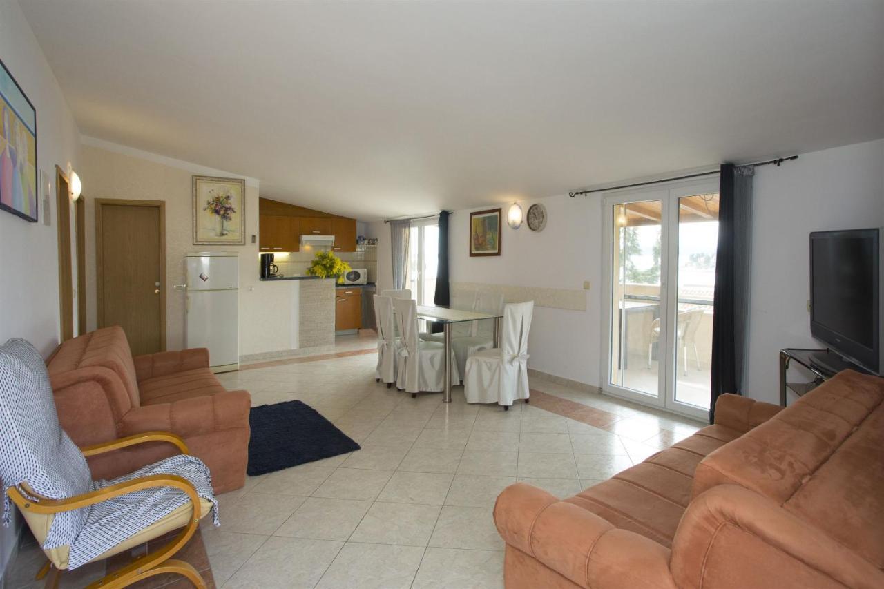 Apartments Gudelj Trogir Eksteriør bilde