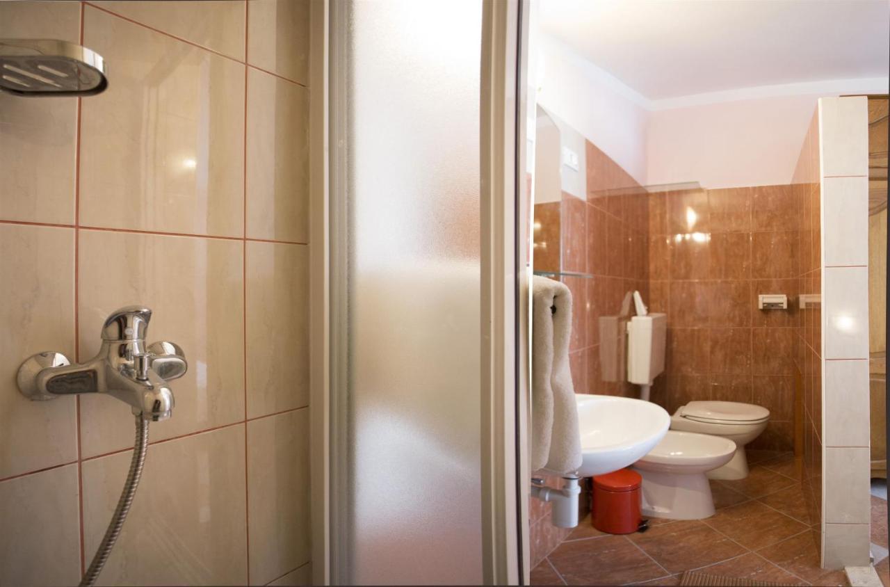 Apartments Gudelj Trogir Eksteriør bilde