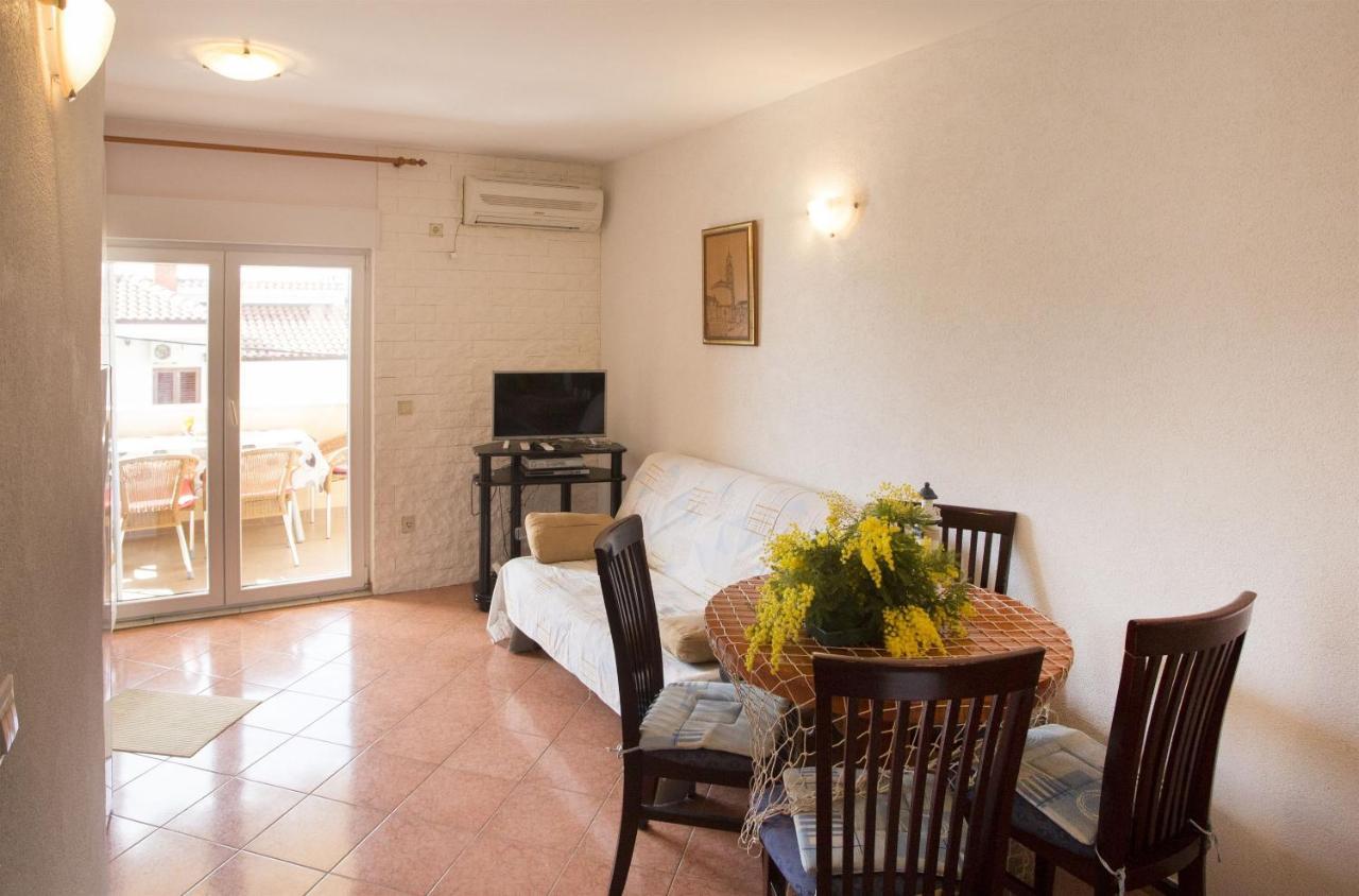 Apartments Gudelj Trogir Eksteriør bilde
