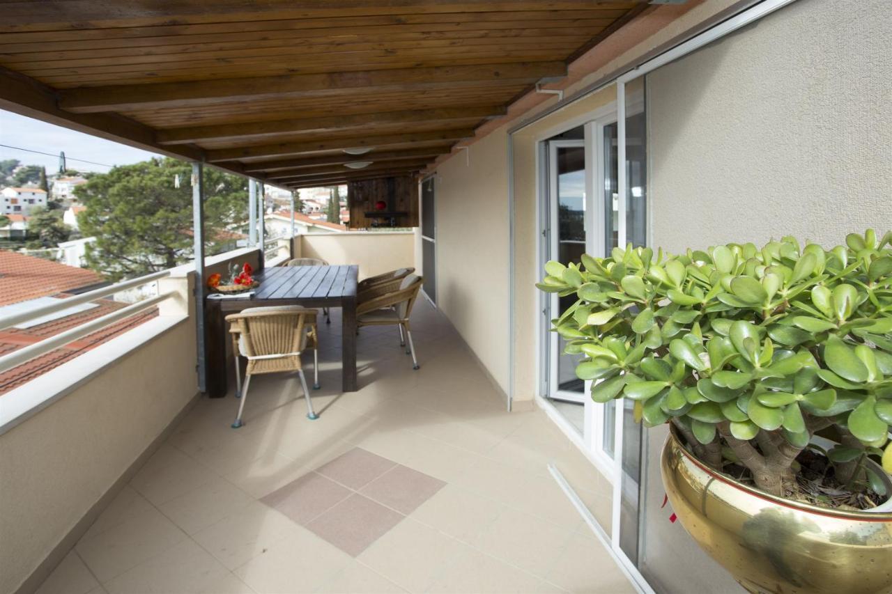 Apartments Gudelj Trogir Eksteriør bilde