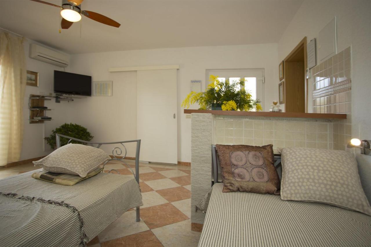 Apartments Gudelj Trogir Eksteriør bilde